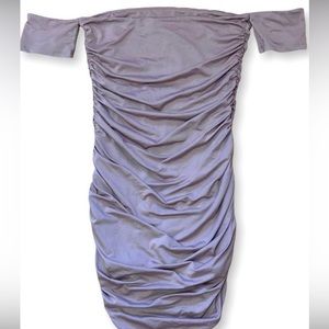 NWT Revolve X Superdown
Elora Runched Off The Shoulder
Dress Size Large